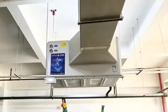 注塑车间