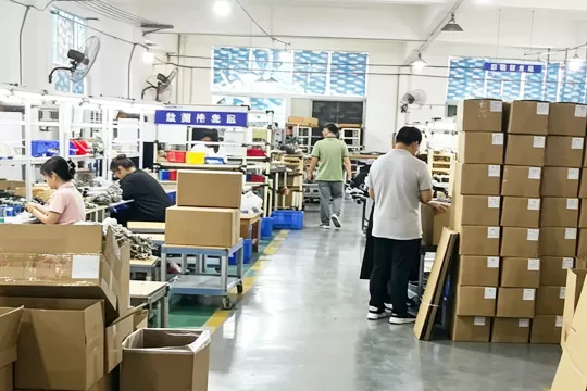 电子扎线车间立式
