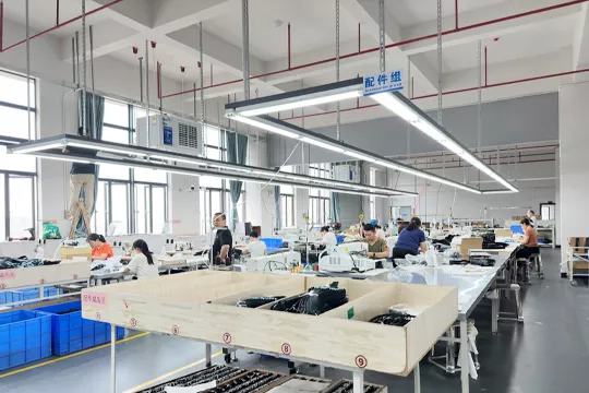 箱包车间吊挂式案例