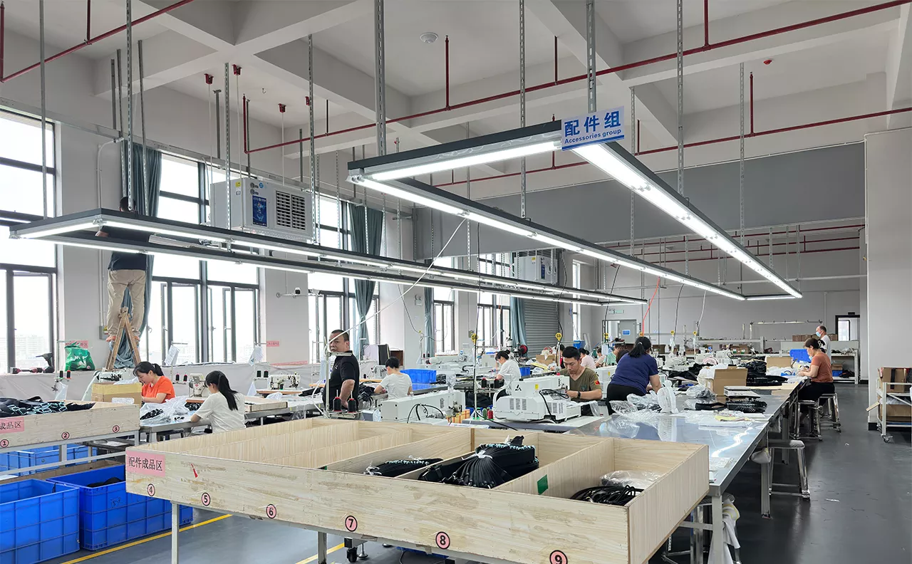 箱包车间吊挂式案例